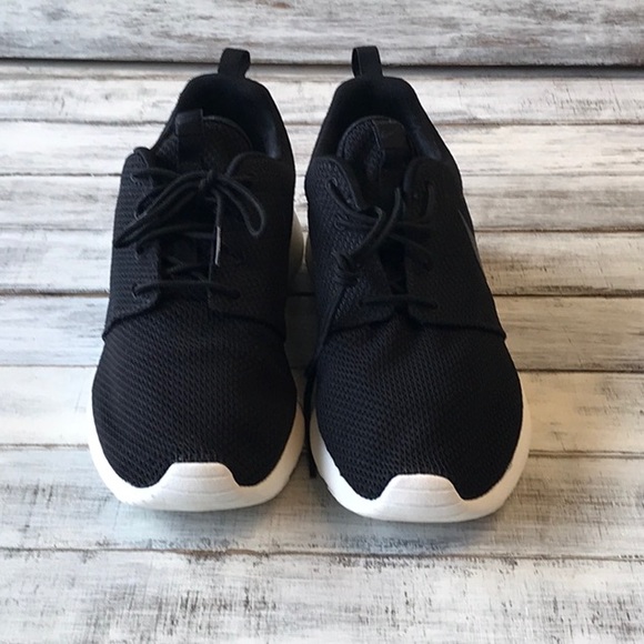 mens roshe one